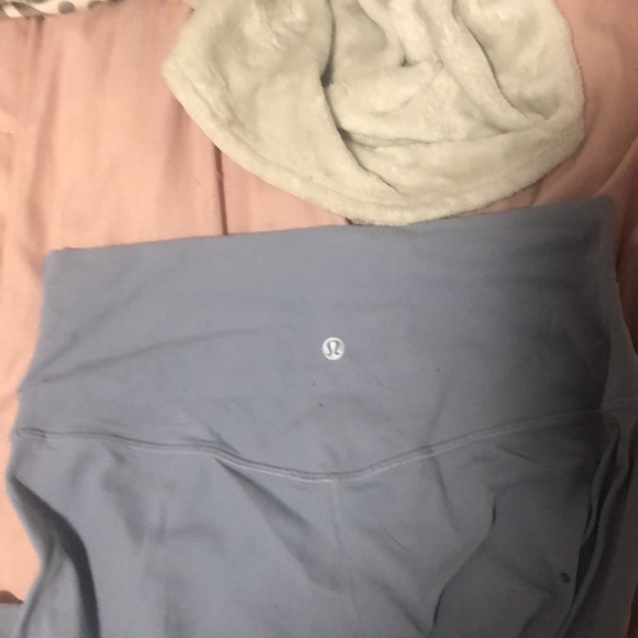 Baby blue lululemon leggings perfect condition - Picture 2 of 4